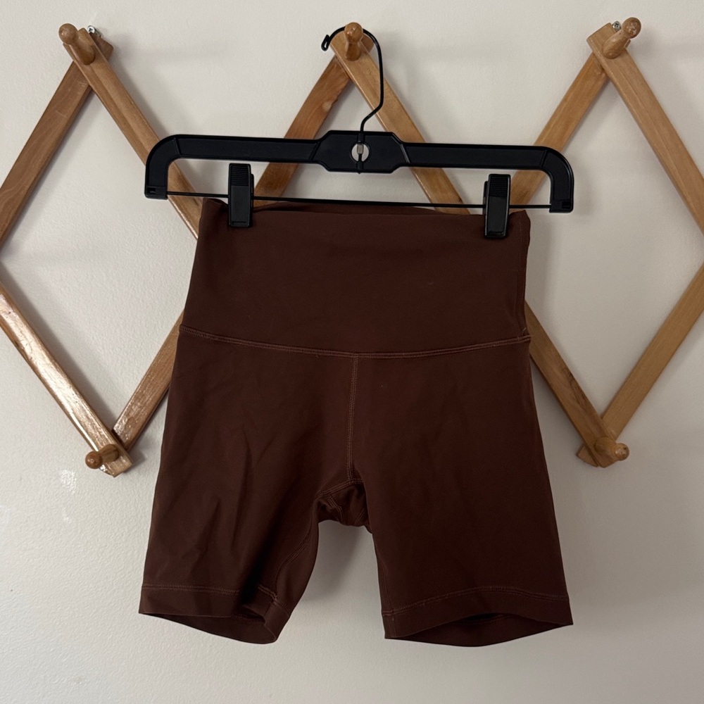 Lululemon Wunder Train Java Brown Biker Shorts Si… - image 1